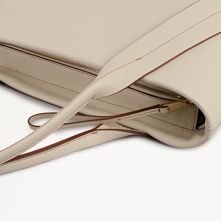 The Evie Large Ziptop Shoulder Salt - 113131