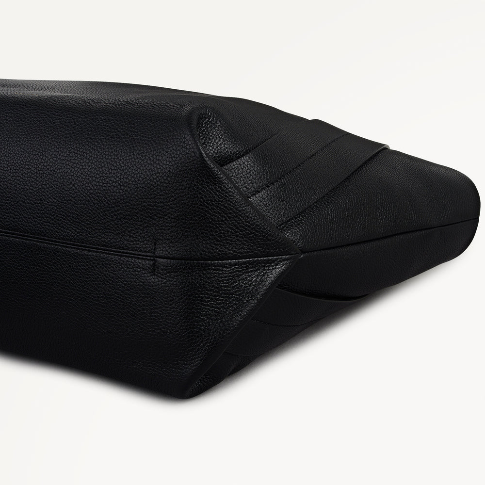 The Evie Large Ziptop Shoulder Black - 113132