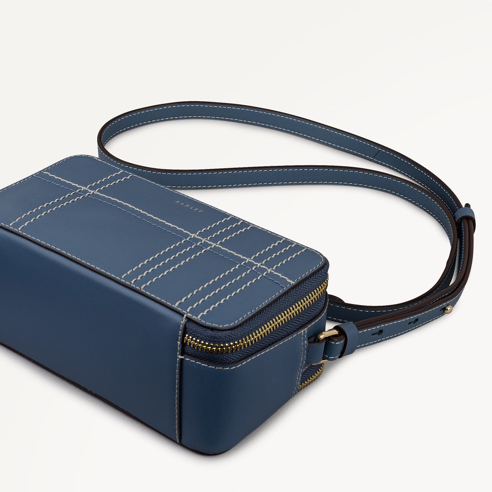 Calvert Way - Check Micro Phone Cross Body Utility - 113135