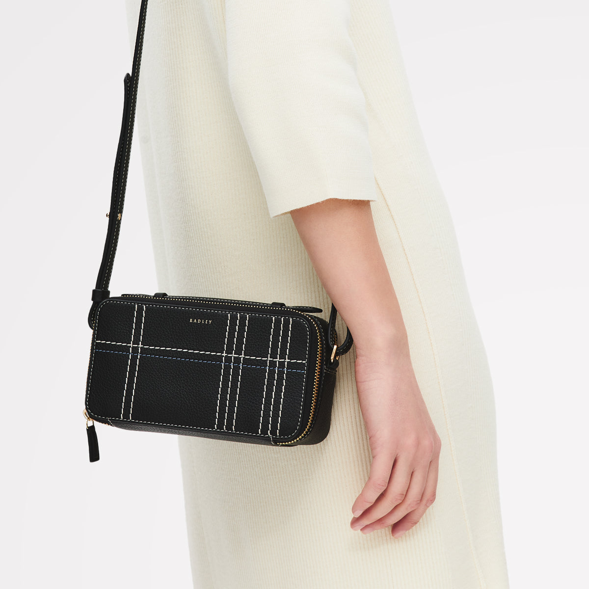 Calvert Way - Check Micro Phone Cross Body Black - 113136