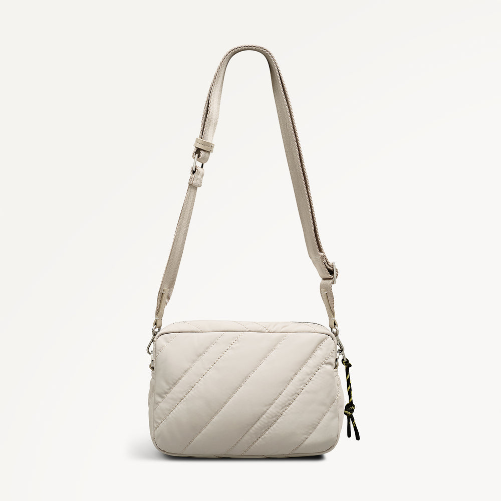 Eden Row - Quilt Small Ziptop Cross Body Feather Gray - 113141