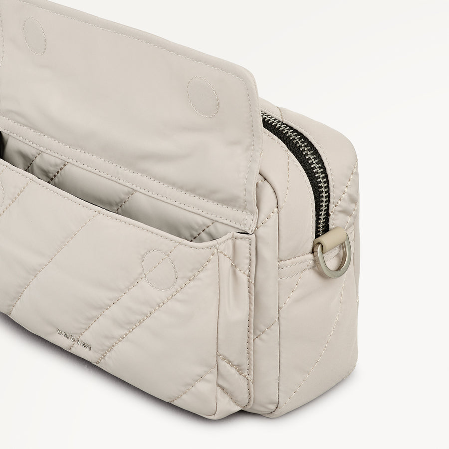 Eden Row - Quilt Small Ziptop Cross Body Feather Gray - 113141