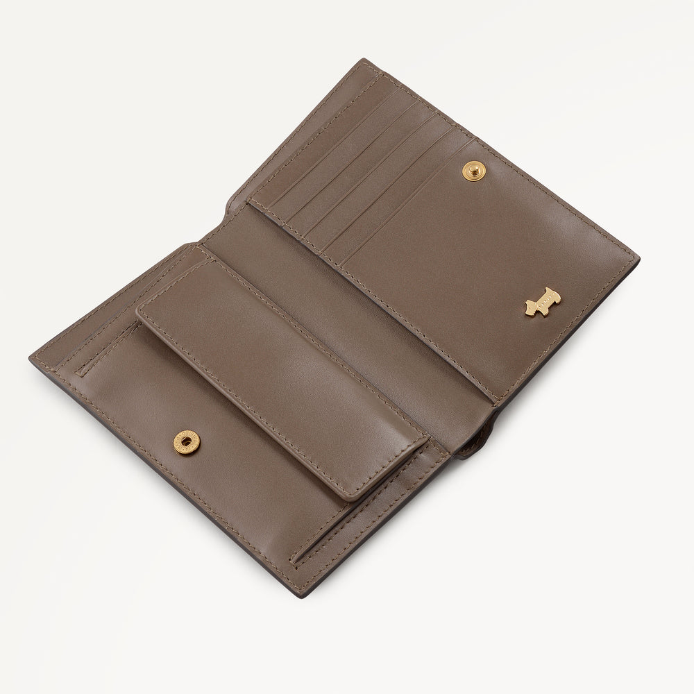 Heritage Lane Medium Bifold Purse Coffee - 113146