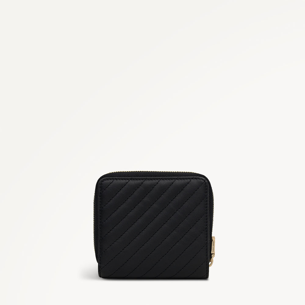 Dukes Place - Quilt Medium Zip Around Purse Black - 113166