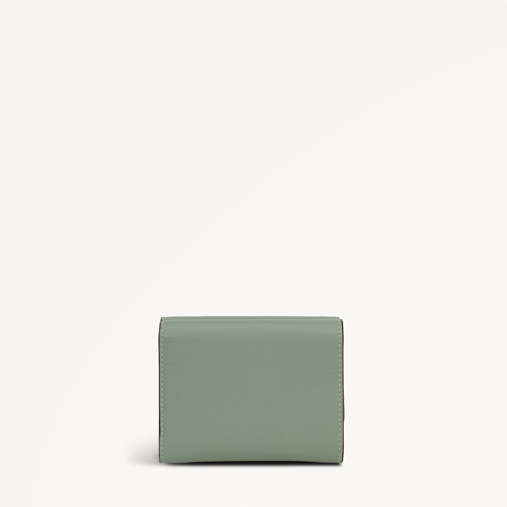 Pockets Small Trifold Purse Pistachio - 113170
