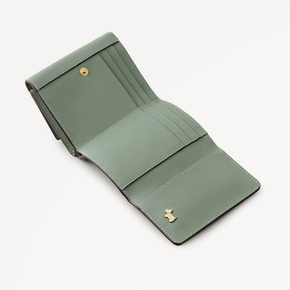 Pockets Small Trifold Purse Pistachio - 113170
