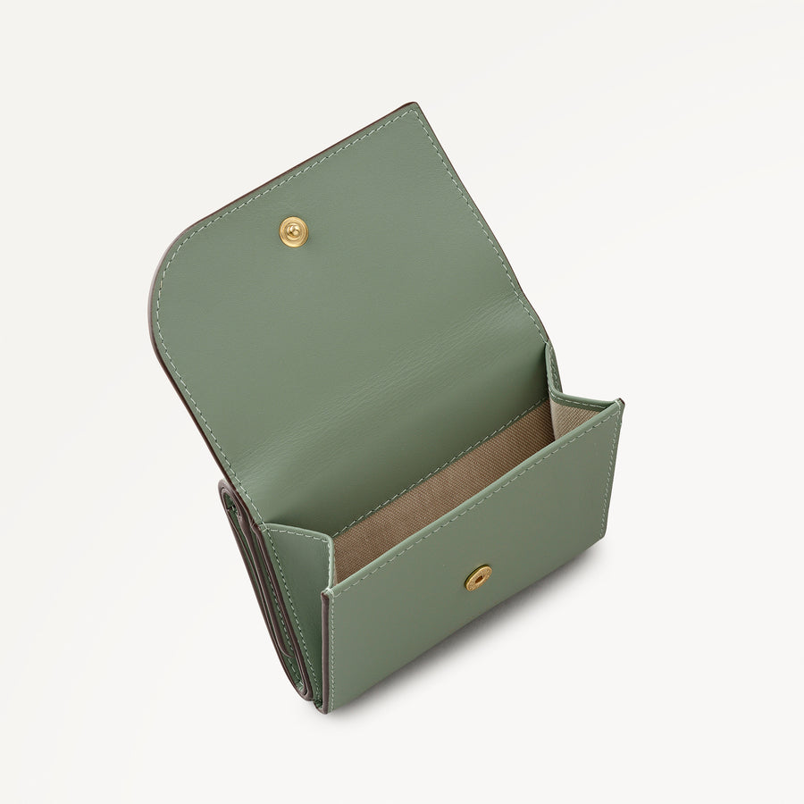 Pockets Small Trifold Purse Pistachio - 113170