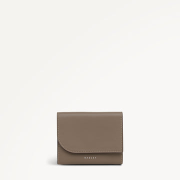 Pockets Small Trifold Purse Coffee - 113181