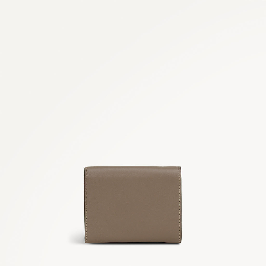 Pockets Small Trifold Purse Coffee - 113181