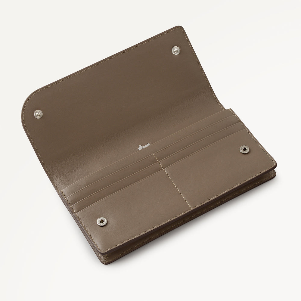 Pockets Large Bifold Purse Coffee - 113183