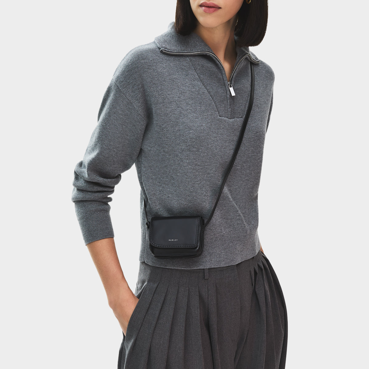 Pocket Street Micro Card Cross Body Black - 113188