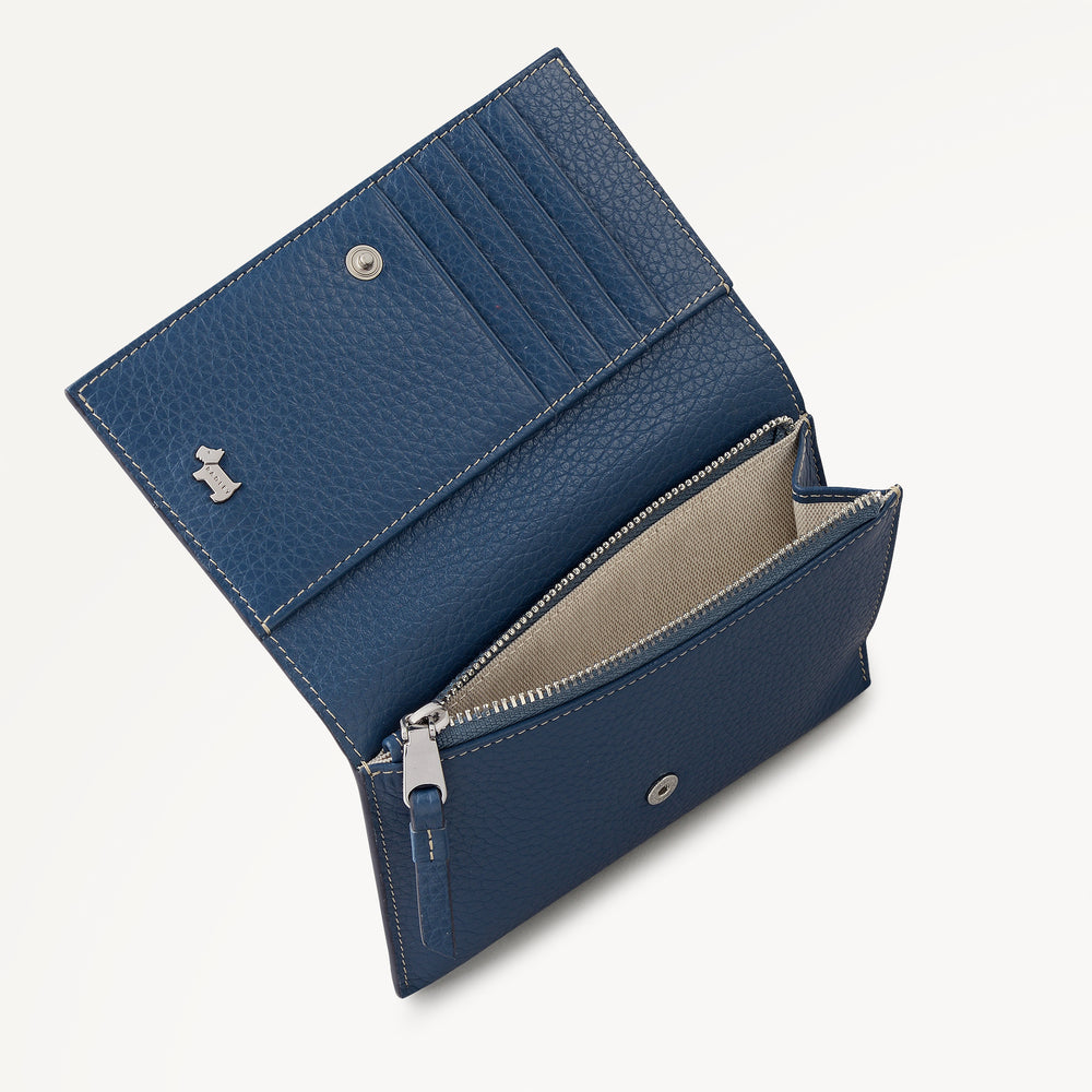 Oak Street Medium Flapover Purse Utility - 113191