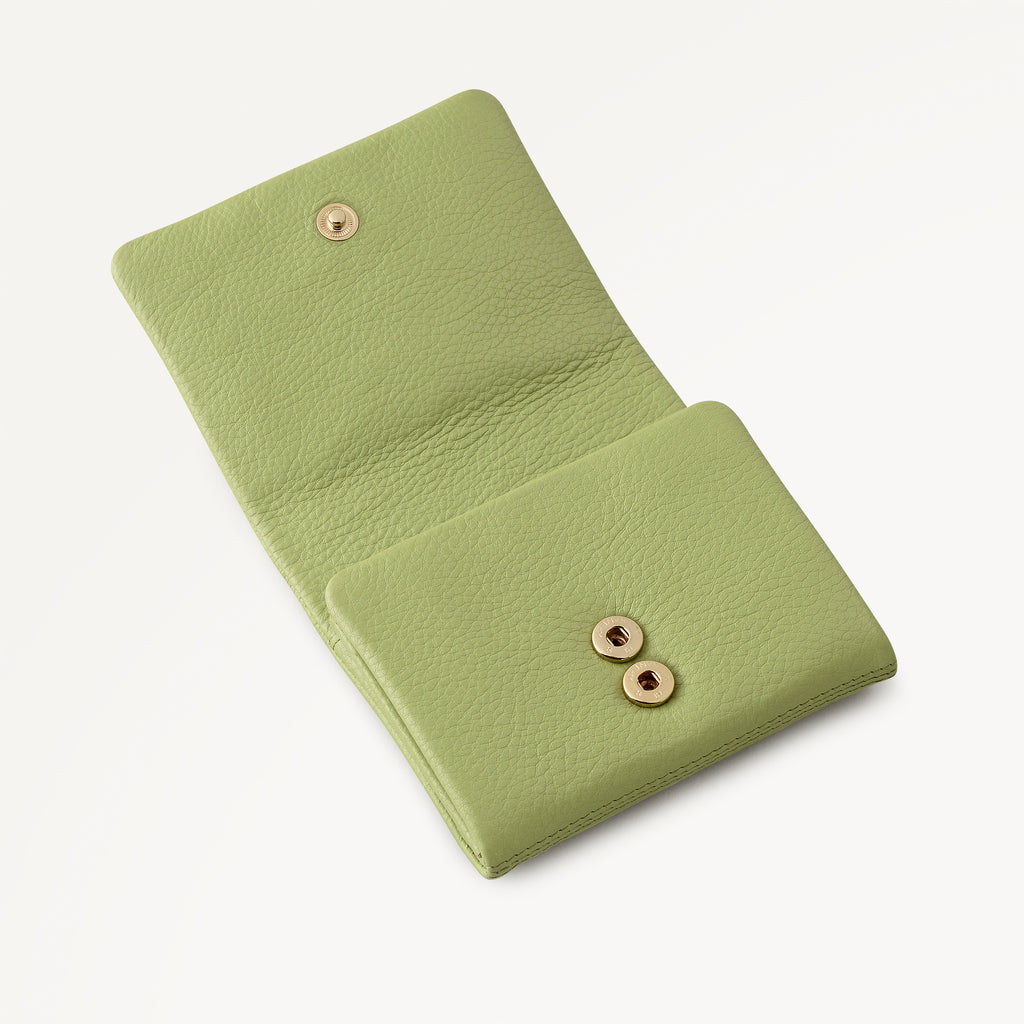 Mallow Street Medium Bifold Purse Apple - 113192