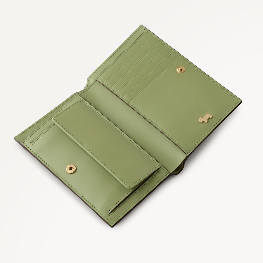 Heritage Lane Medium Bifold Purse Apple - 113195