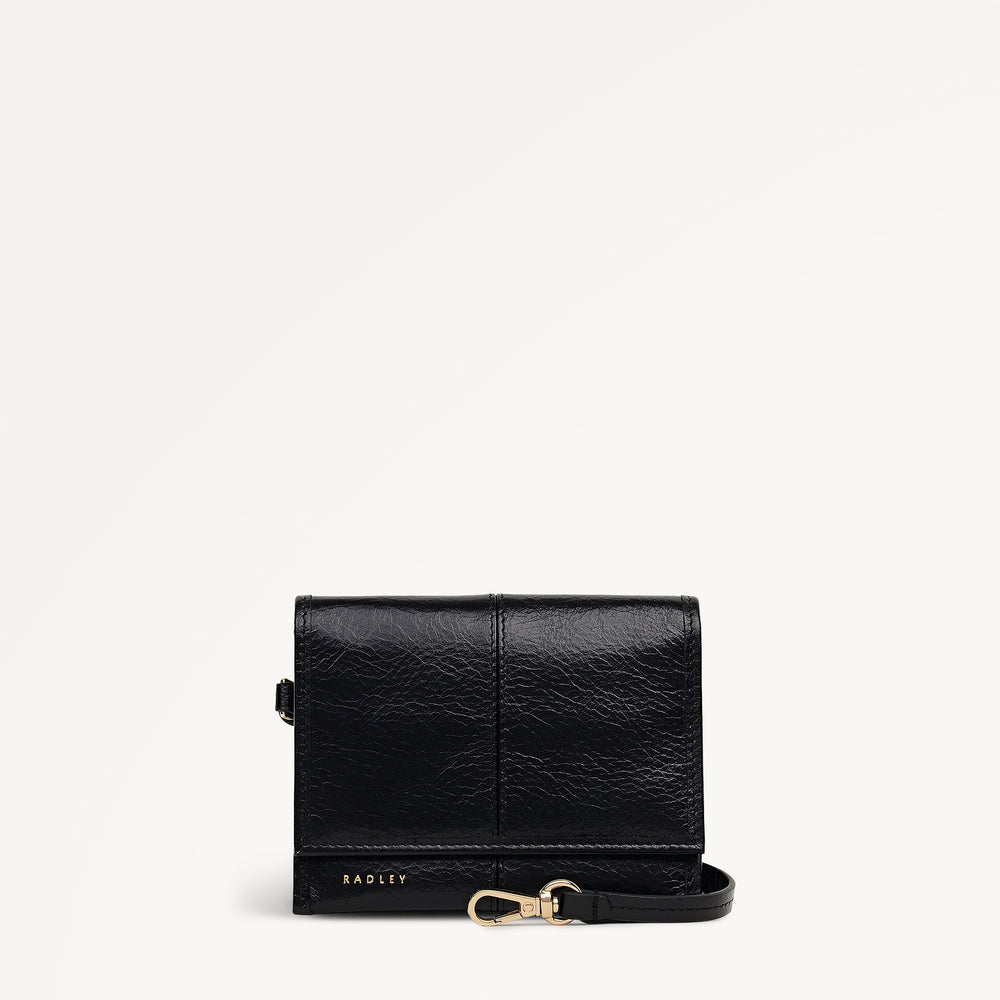 Chilton Grove Medium Flapover Purse Black - 113201