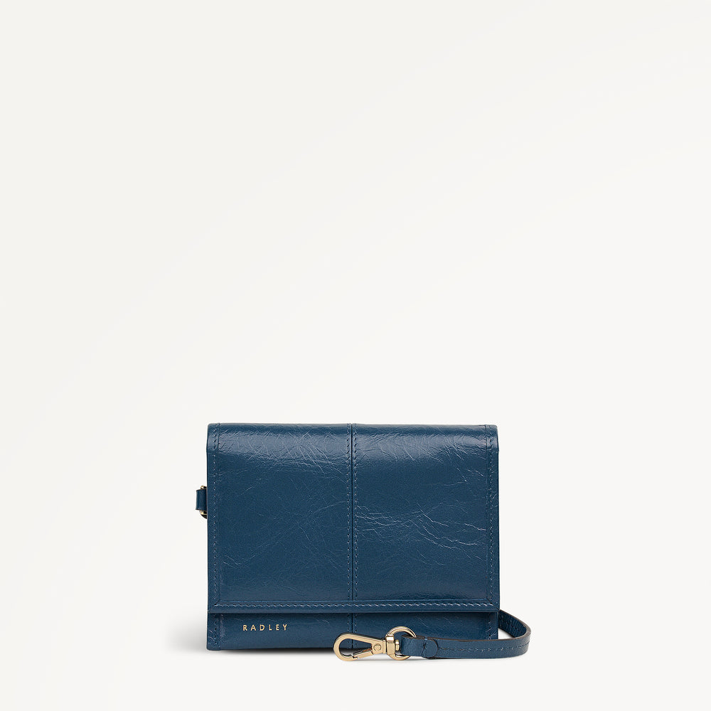 Chilton Grove Medium Flapover Purse Utility - 113204