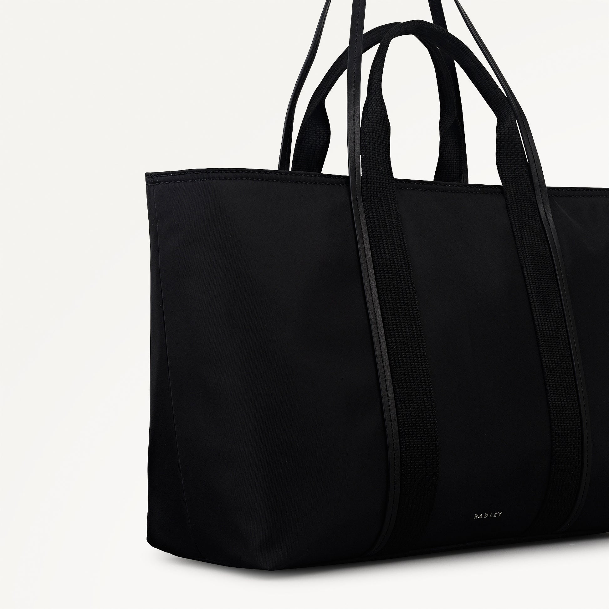 Halley Row Large Ziptop Tote Black - 113234