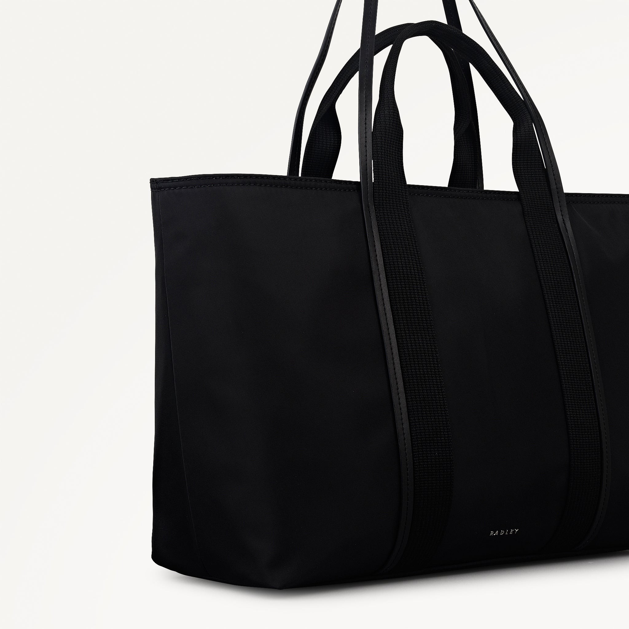 Halley Row Large Ziptop Tote Black - 113234