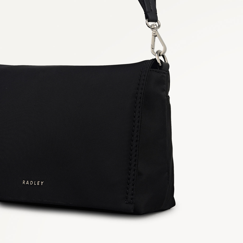 Halley Row Medium Flapover Cross Body Black - 113236