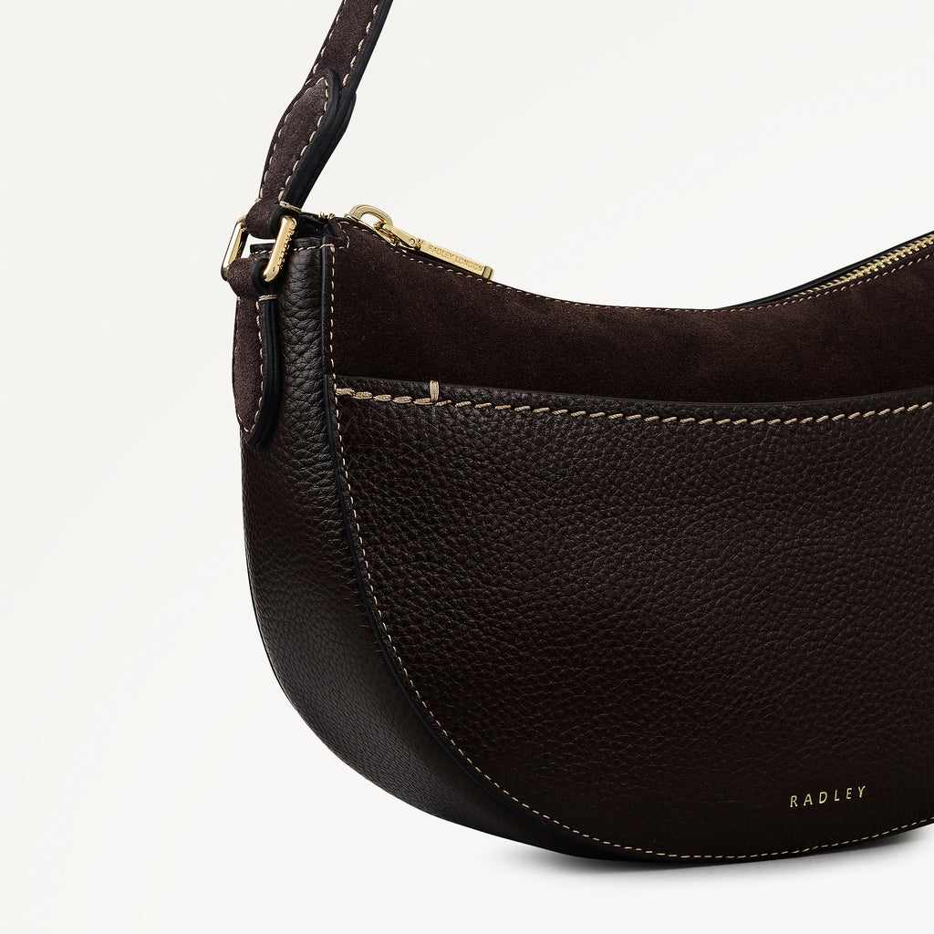 Portland Way Small Ziptop Shoulder Dark Oak - 113296