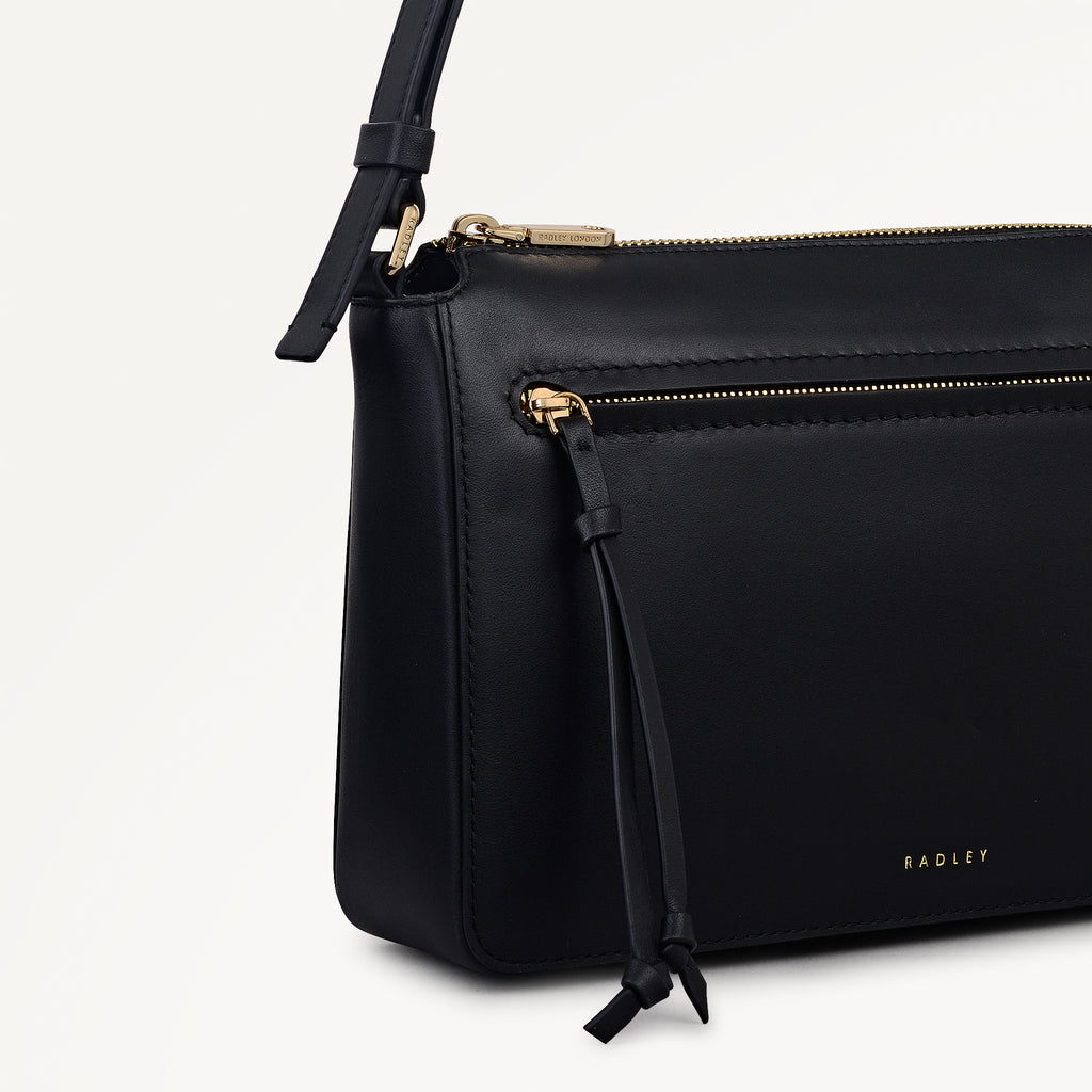 Fountain Park Small Ziptop Cross Body Black - 113324