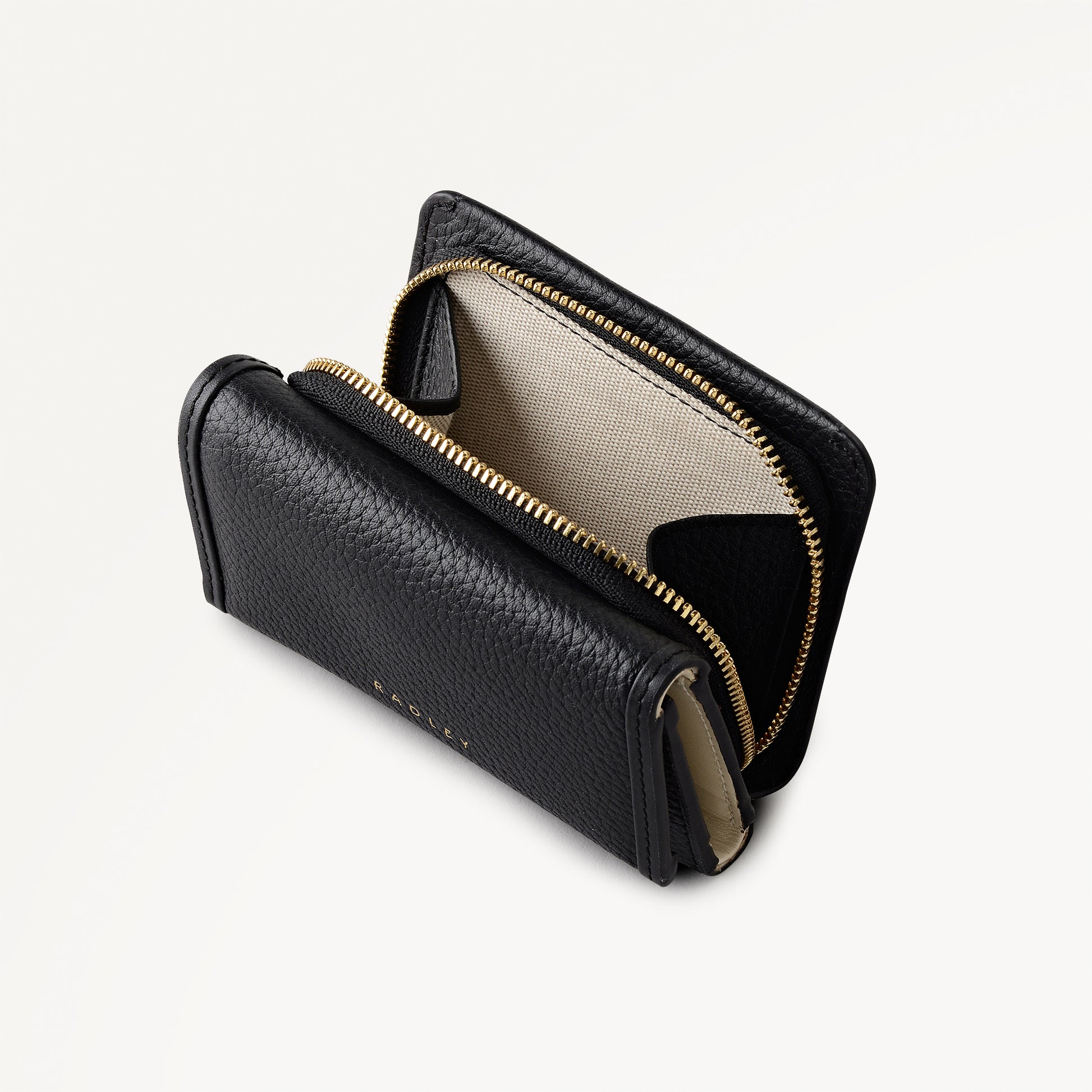 Alba Place Small Trifold Purse Black - 113414