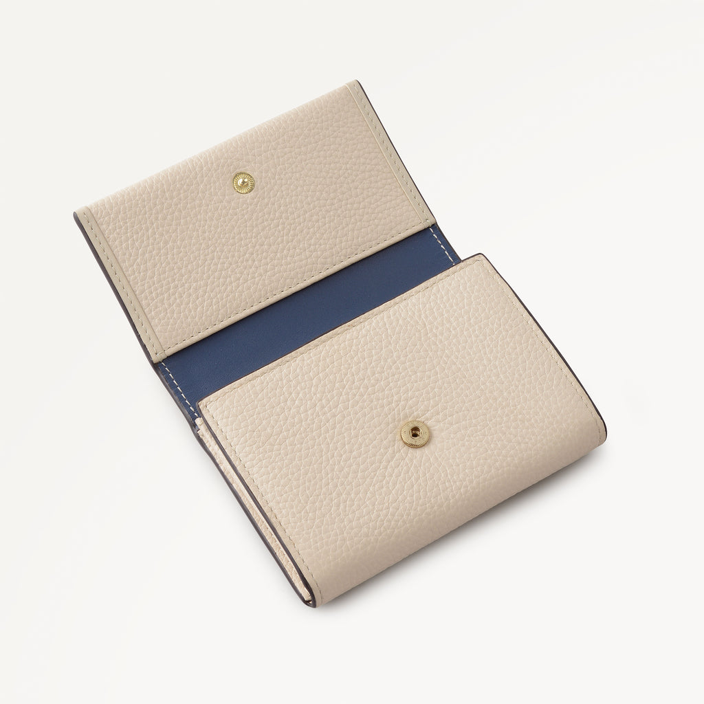 Alba Place Medium Flapover Purse Salt - 113417