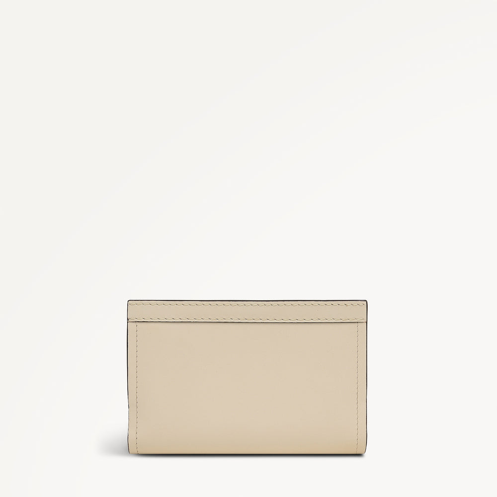 Albany Avenue Medium Bifold Purse Salt - 113424
