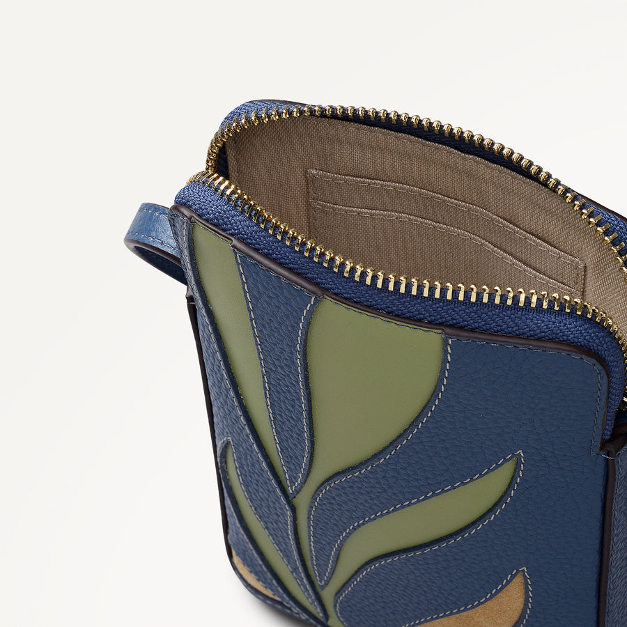 Among The Trees Medium Phone Cross Body Utility - 113425