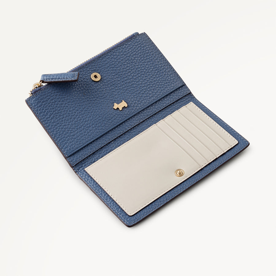 Among The Trees Medium Ziptop Purse Utility - 113429