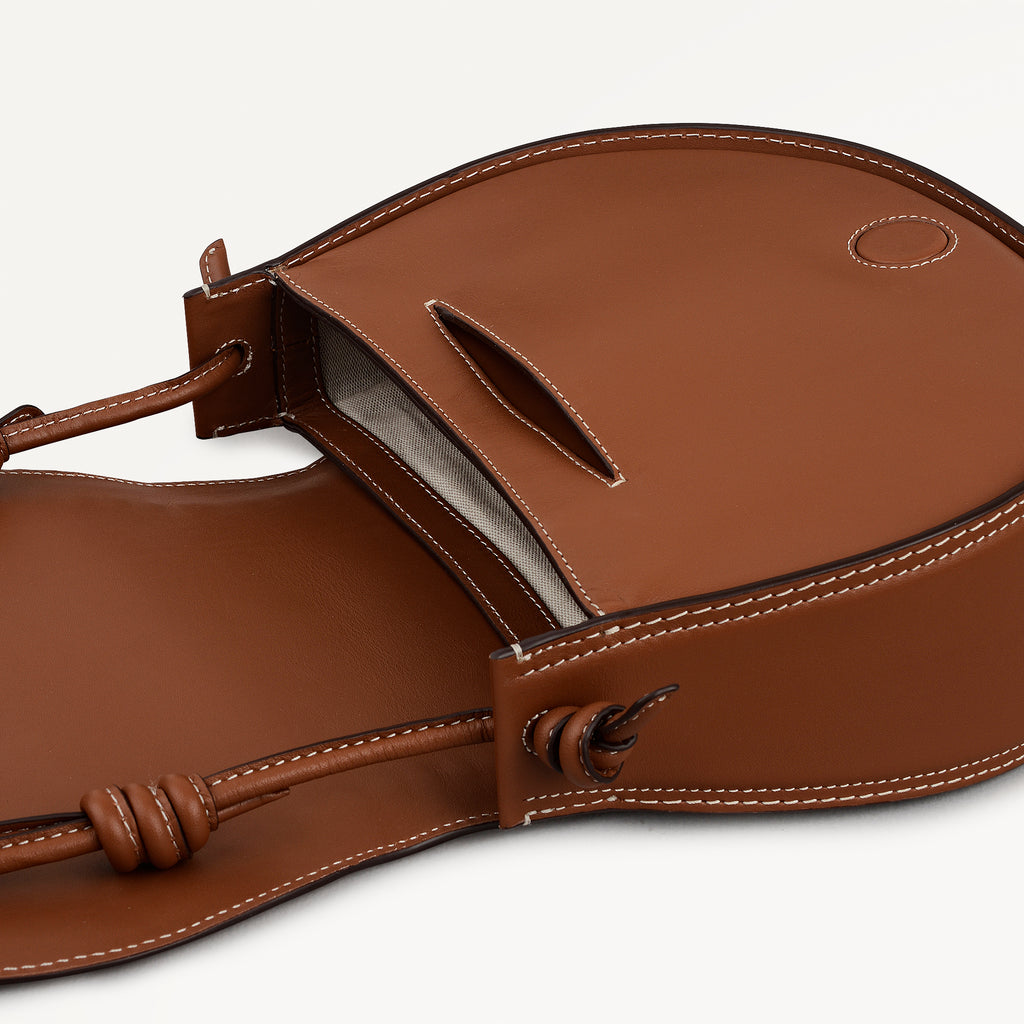 The Camden Medium Flapover Shoulder Cognac - 113467