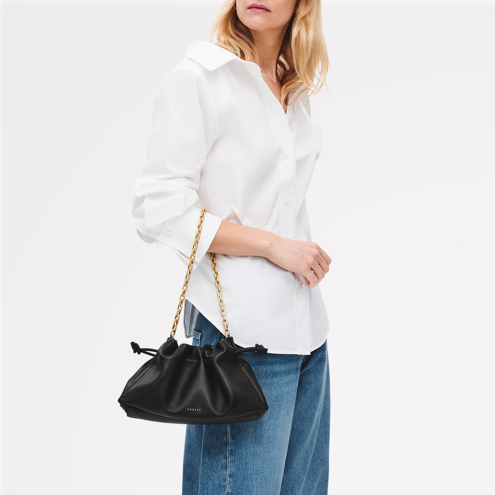 The Roxburgh Medium Chain Clutch Black - 113470