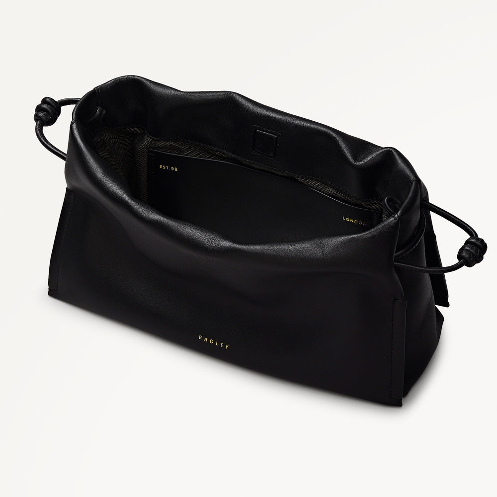 The Roxburgh Medium Chain Clutch Black - 113470