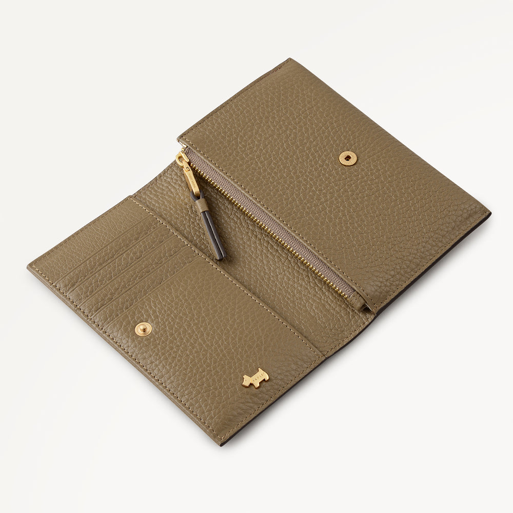 Oak Street - Stitch Medium Flapover Purse Acorn - 113530