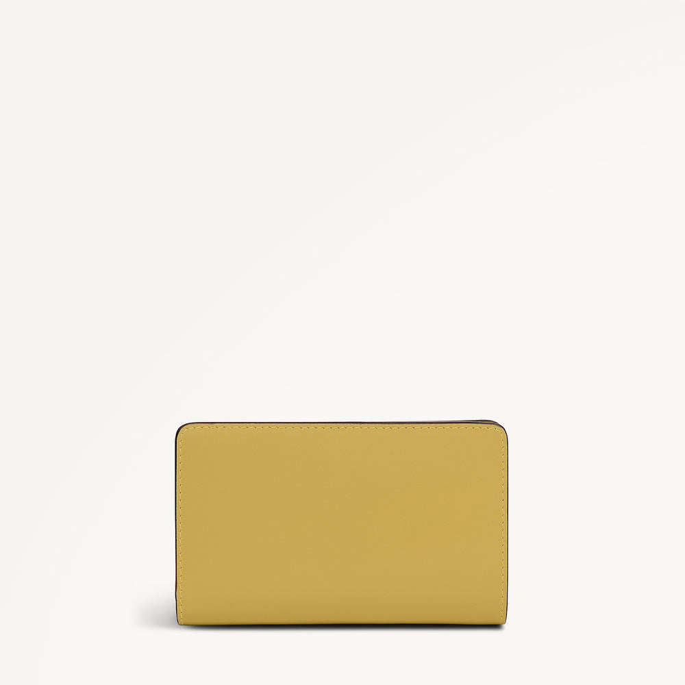 Picton Place - Floral Medium Bifold Purse Honeycomb - 113533