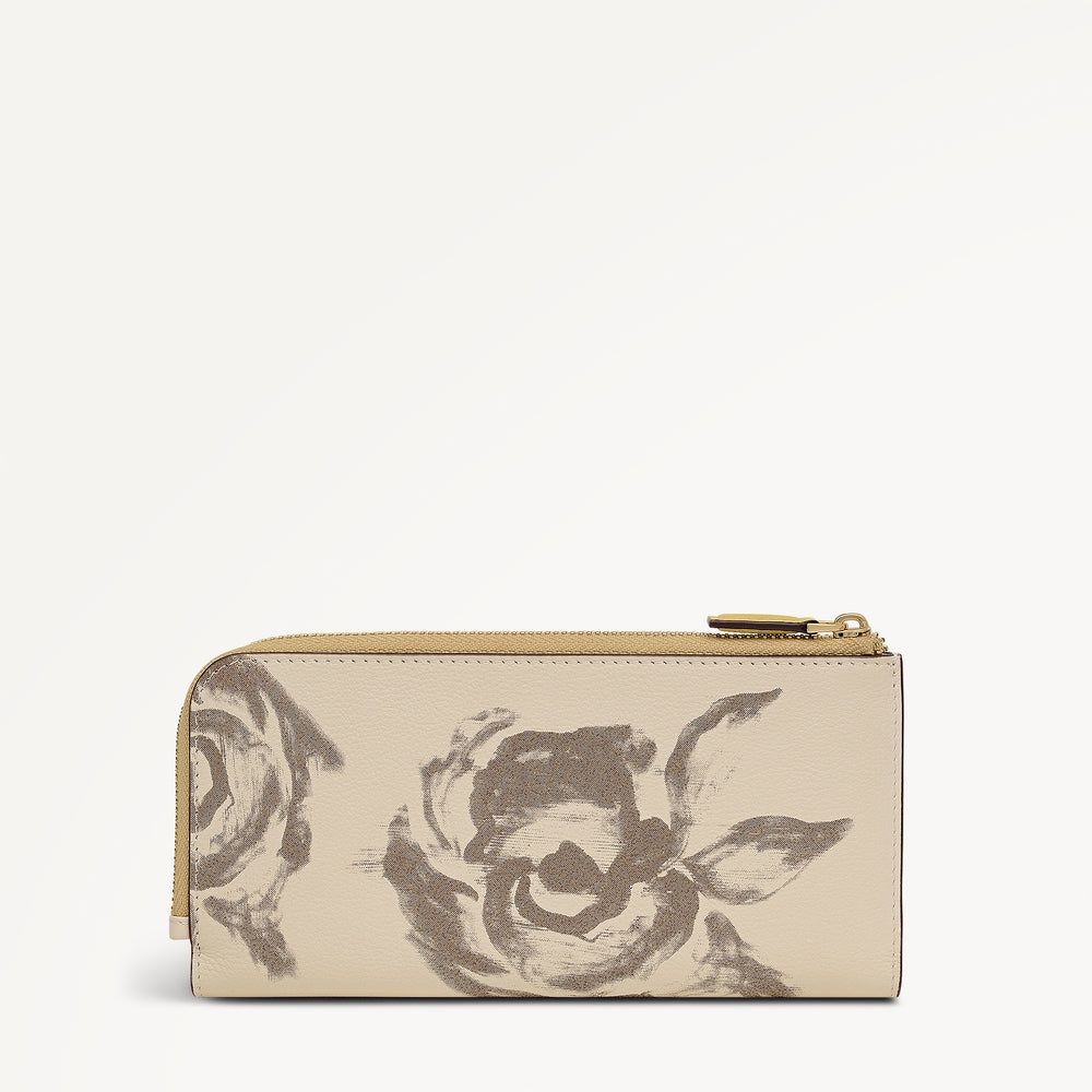 Chilworth Street - Floral Large Zip Around Purse Salt - 113538