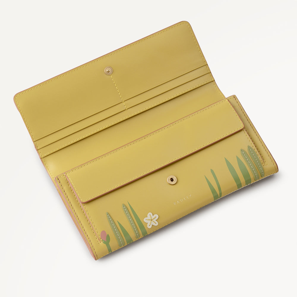 Spring Blooms Large Flapover Purse Salt - 113542