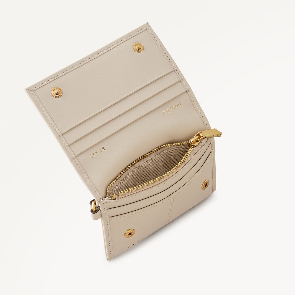 Chilton Grove Medium Flapover Purse Salt - 113553