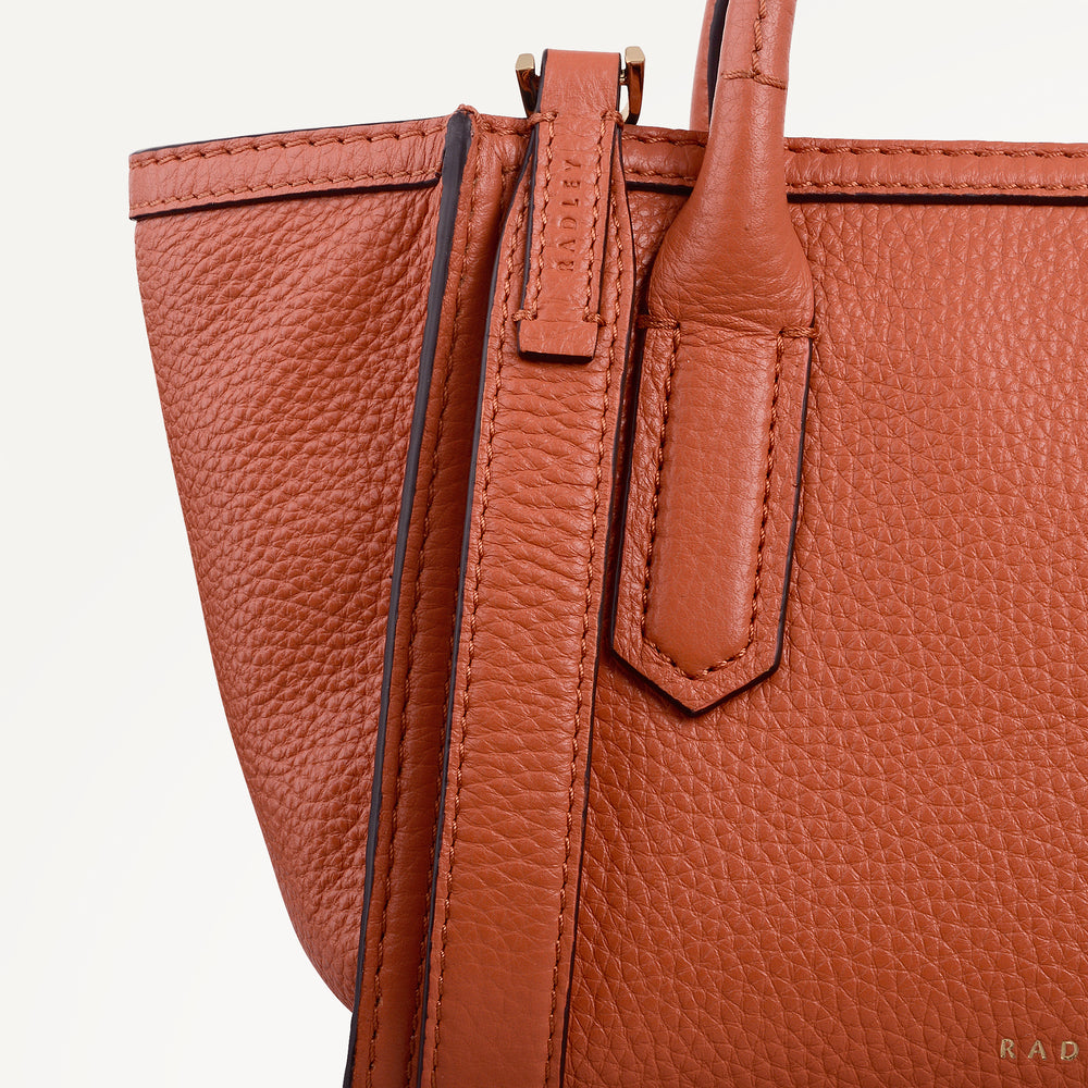 The Amelie Small Ziptop Grab Terracotta - 113564