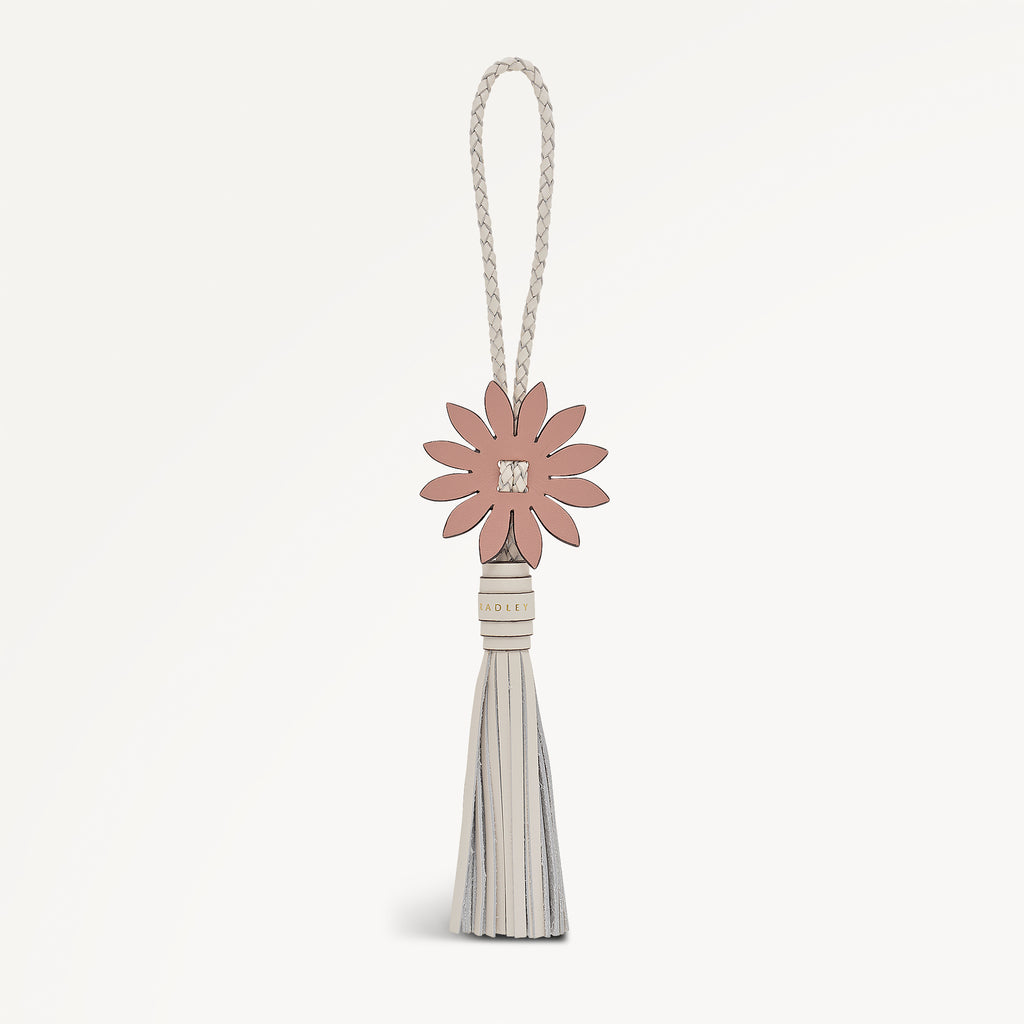DAISY TASSEL SMALL BAG CHARM - RKF13701