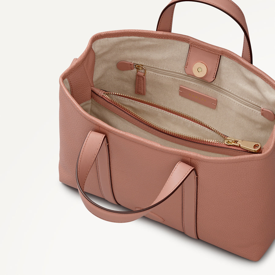 Chartfield Place Medium Open Top Grab Carnation - 113623