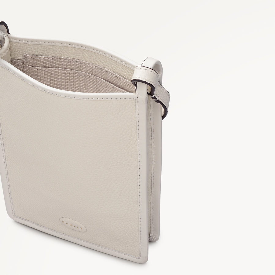 Chartfield Place Medium Phone Cross Body Salt - 113628