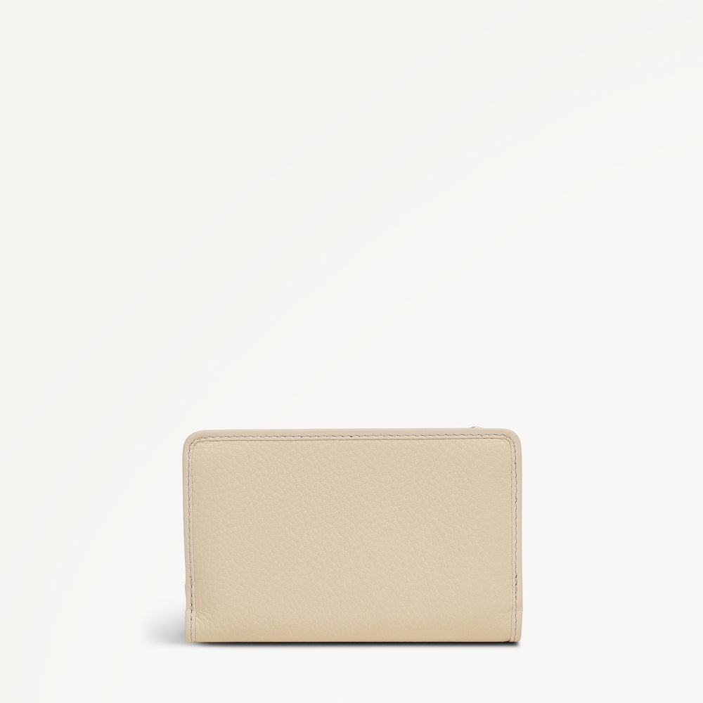 Chartfield Place Medium Bifold Purse Salt - 113685