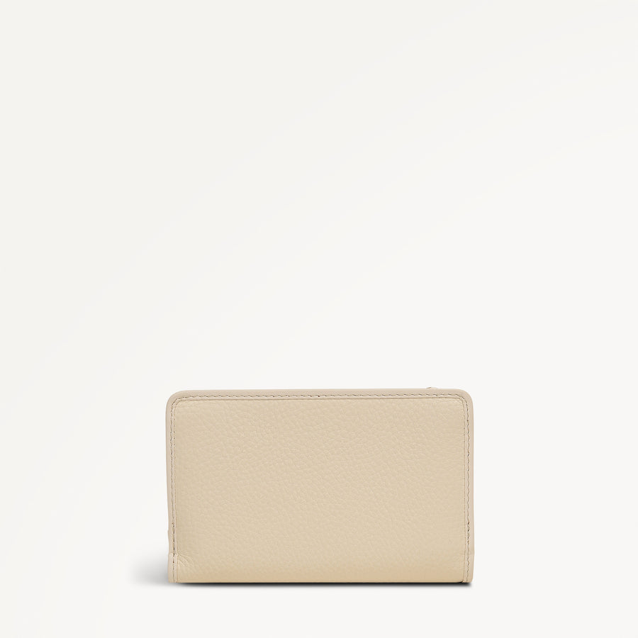 Chartfield Place Medium Bifold Purse Salt - 113685