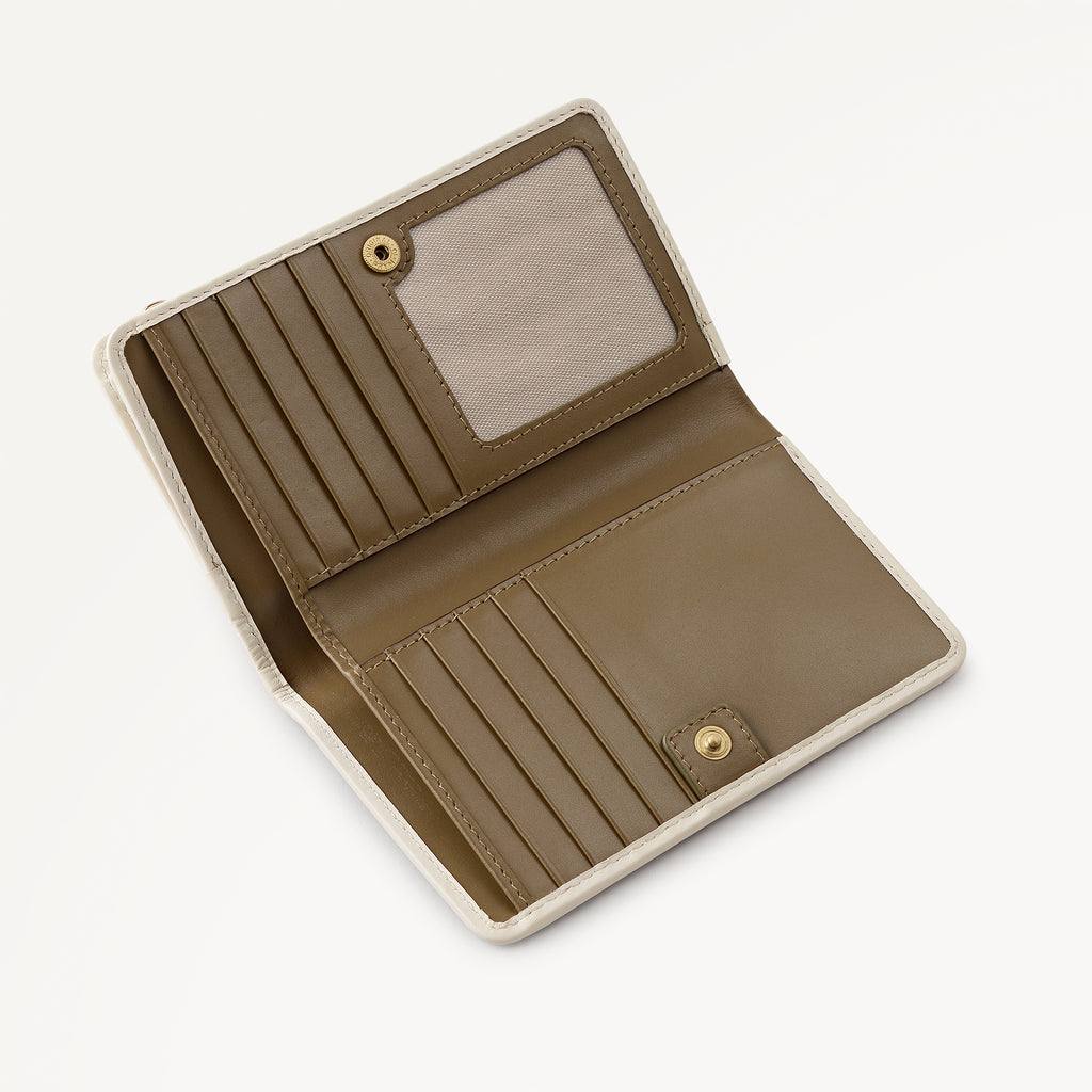 Chartfield Place Medium Bifold Purse Salt - 113685