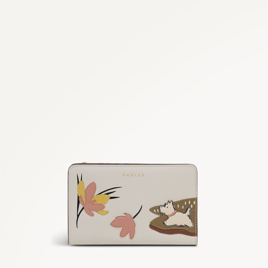 Spring Daze Medium Bifold Purse Snow - 113704