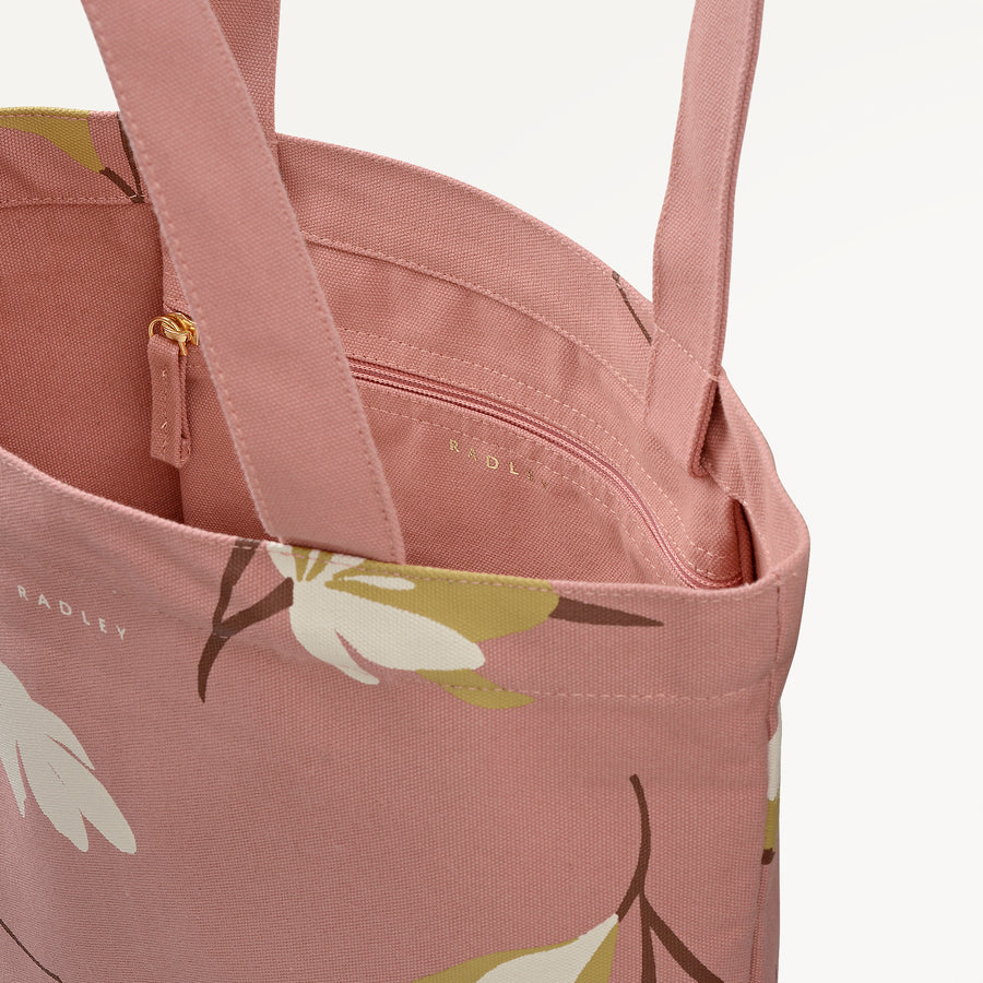 FANTASTIC FLORAL MEDIUM OPEN TOP TOTE CARNATION - 113742