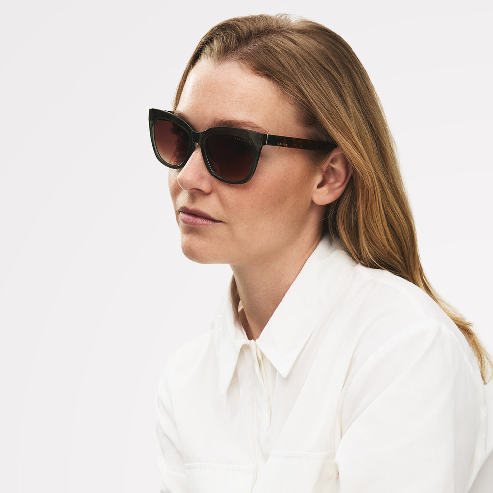 GREENWICH OVERSIZED CAT EYE SUNGLASSES CRYSTAL GREEN - 113790