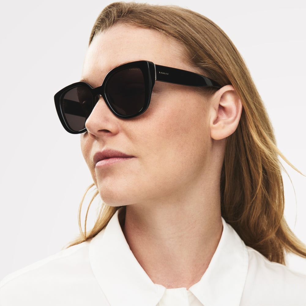 CHISWICK CLASSIC CURVED SUNGLASSES BLACK - 113793