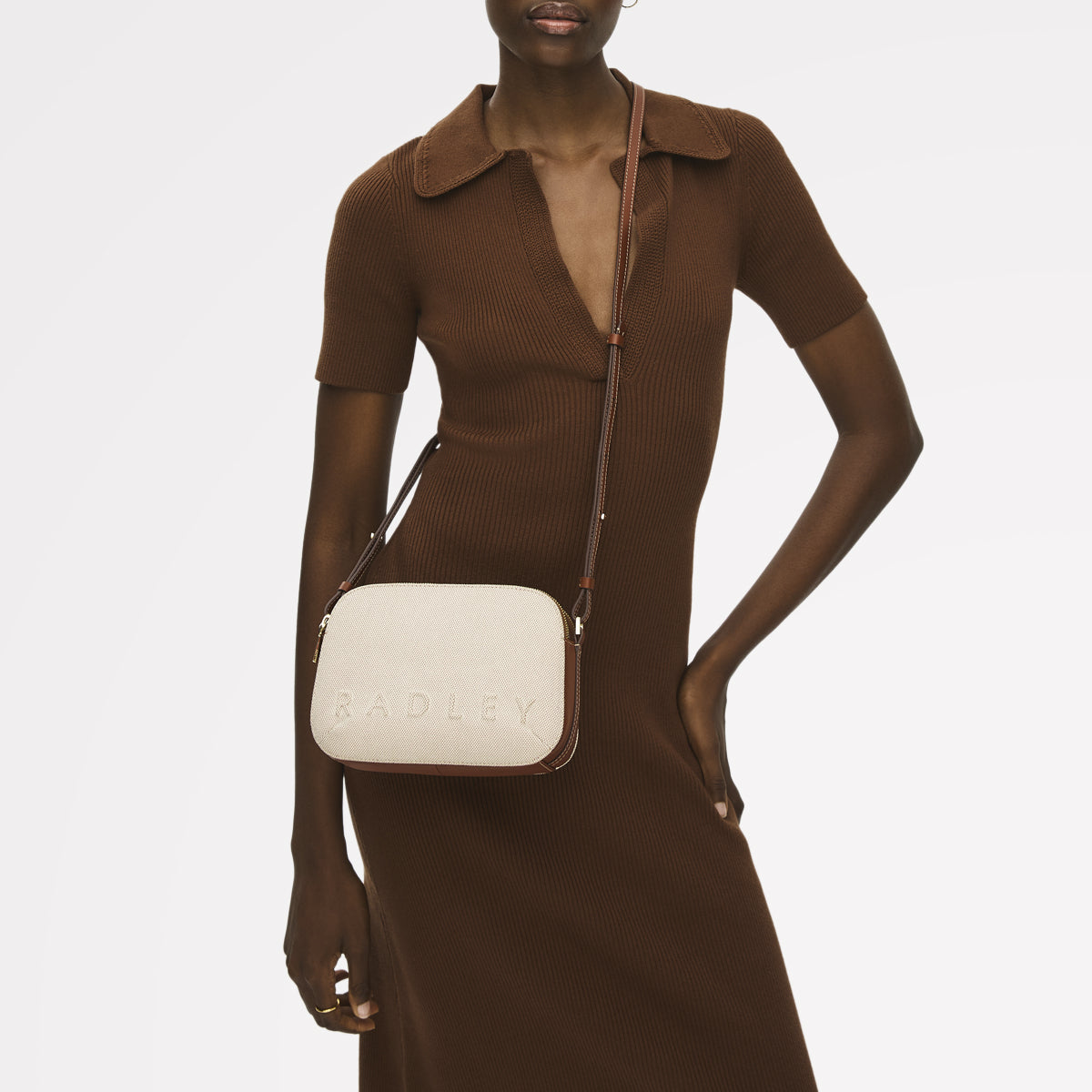 Dukes Place - Canvas Medium Ziptop Cross Body Natural - 113806
